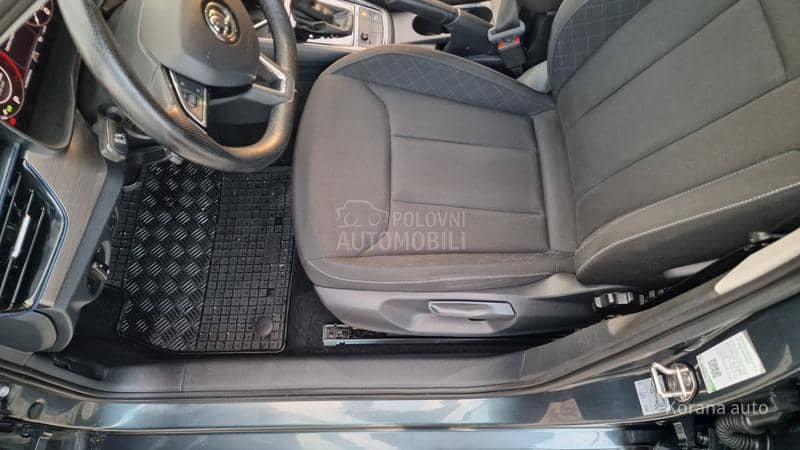 Škoda Kamiq 1.6 TDI DSG STYLE