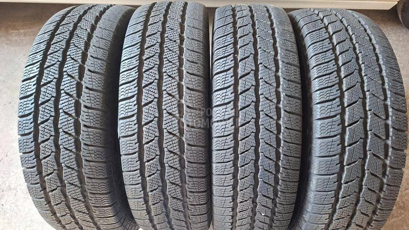 Continental 215/75 R16 Zimska