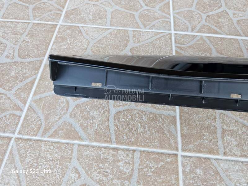 LAJSNA LEVIH VRATA R LINE