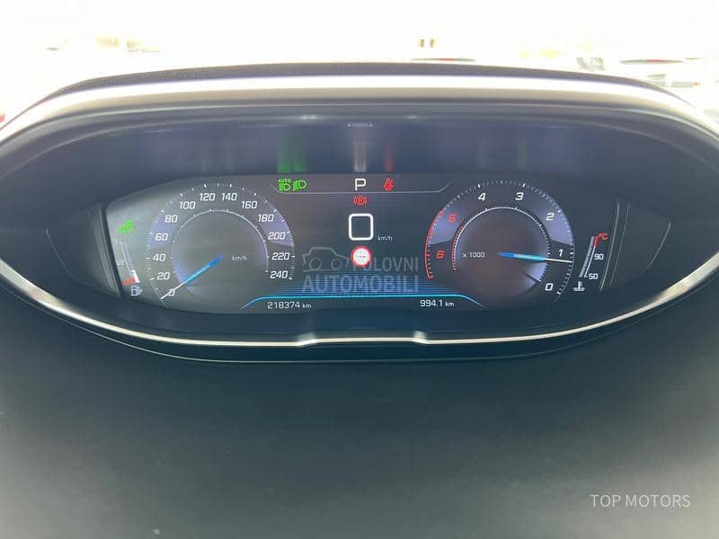 Peugeot 5008 2.0 ALLURE P.A.N.O