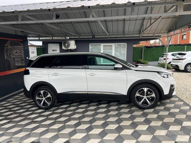 Peugeot 5008 2.0 ALLURE P.A.N.O