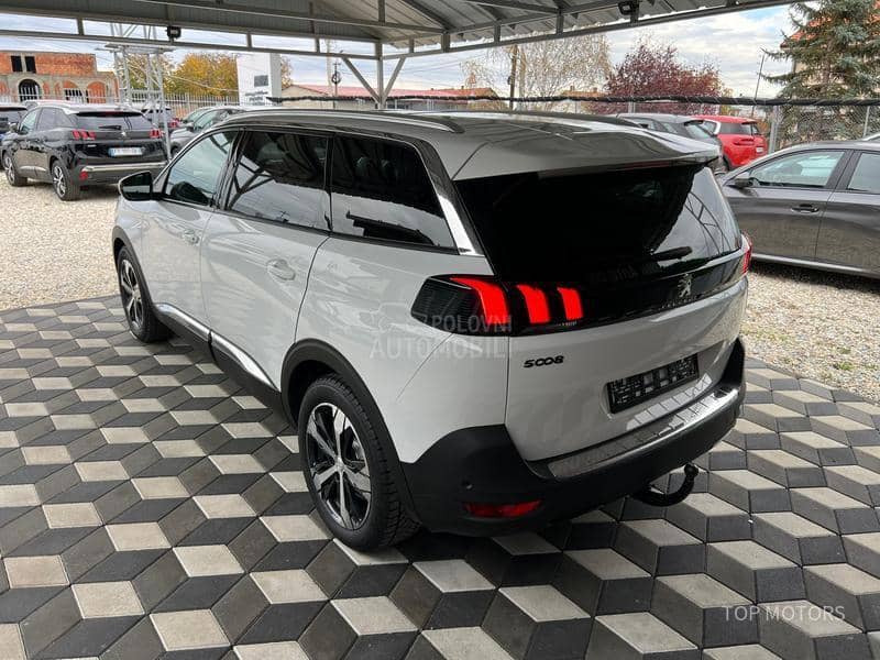 Peugeot 5008 2.0 ALLURE P.A.N.O