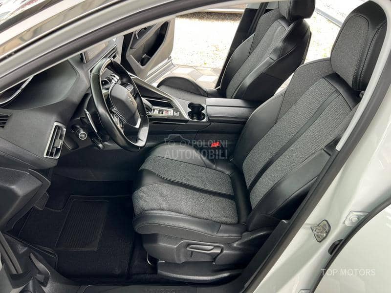 Peugeot 5008 2.0 ALLURE P.A.N.O