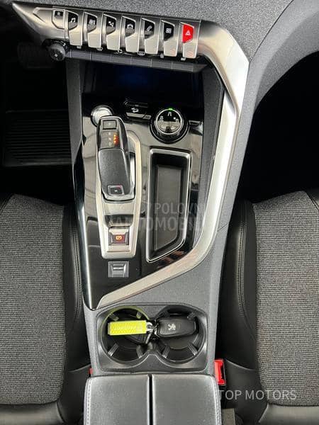 Peugeot 5008 2.0 ALLURE P.A.N.O