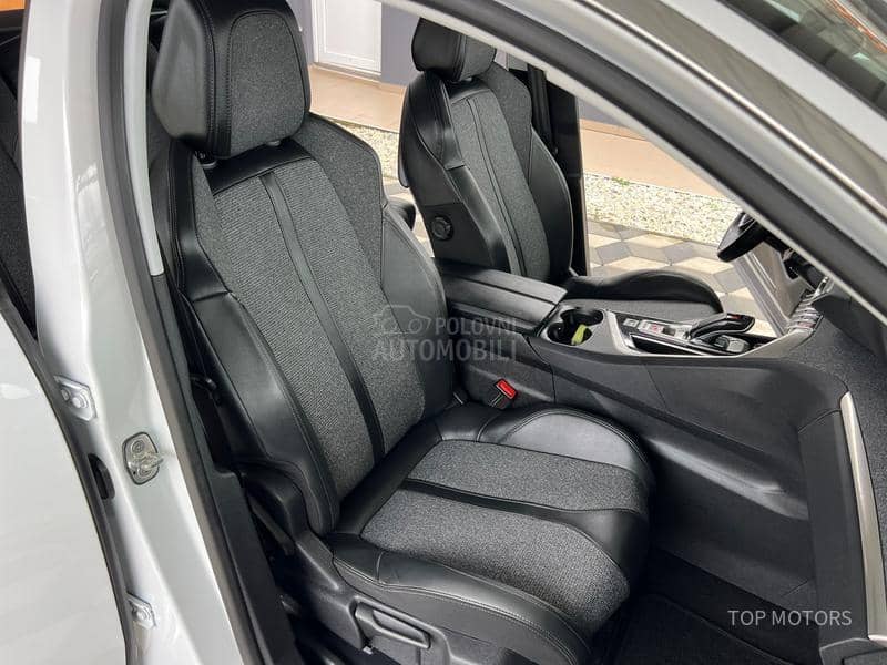Peugeot 5008 2.0 ALLURE P.A.N.O