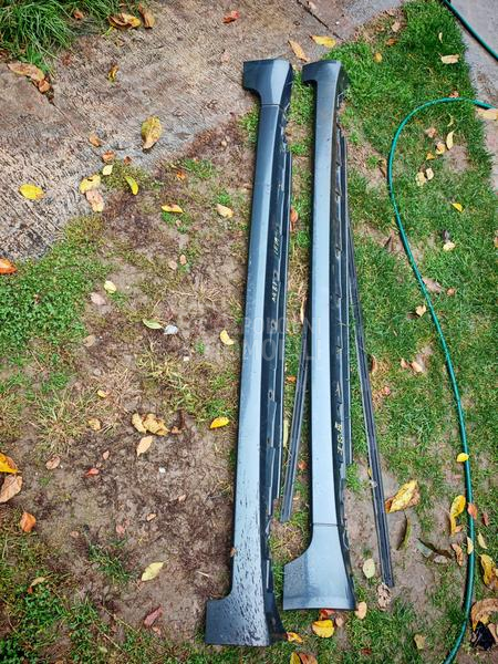 sajtne vrata, lajsne