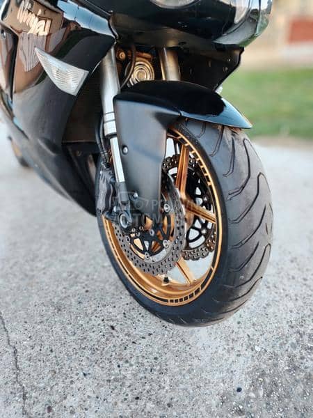 Kawasaki zx6r