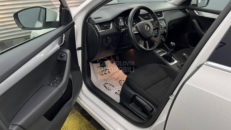 Škoda Octavia P R E M I U M