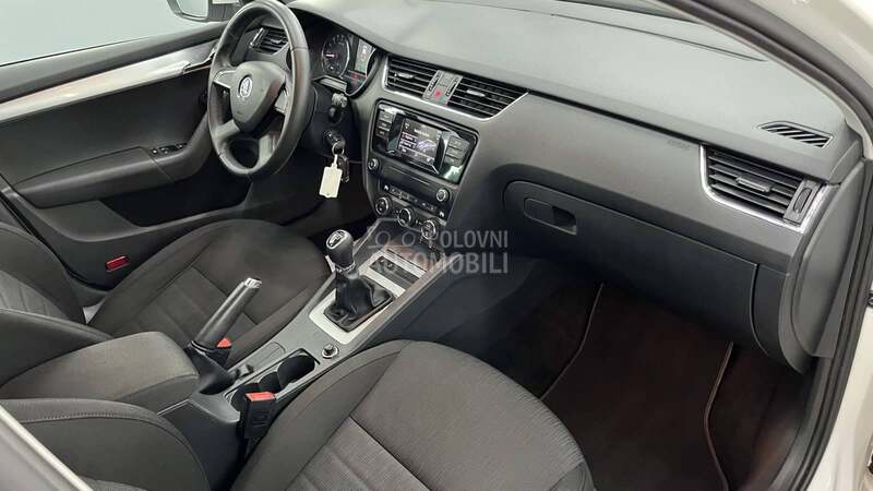Škoda Octavia P R E M I U M
