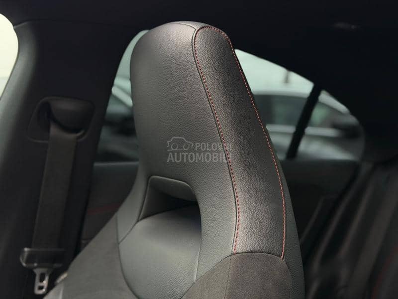 Mercedes Benz CLA 200 D/AMG/MultiBeam/Pano