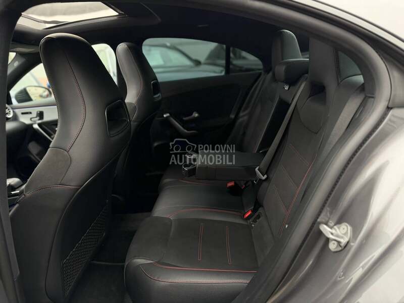 Mercedes Benz CLA 200 D/AMG/MultiBeam/Pano