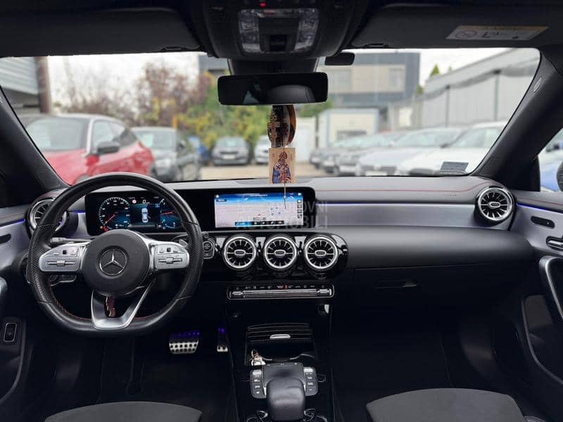 Mercedes Benz CLA 200 D/AMG/MultiBeam/Pano