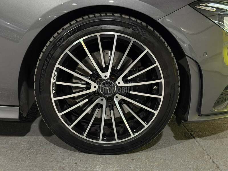 Mercedes Benz CLA 200 D/AMG/MultiBeam/Pano