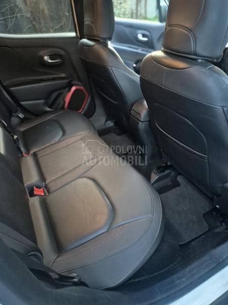 Jeep Renegade 4x4  A.U.T.O.M.A.T.