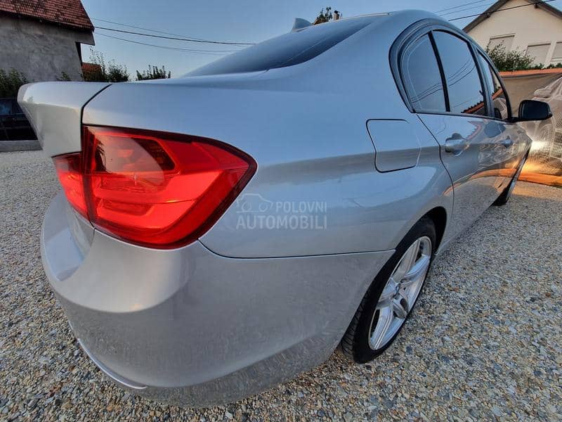 BMW 318 F30