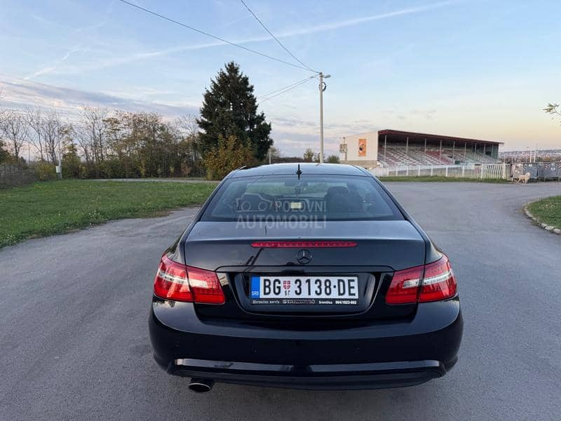 Mercedes Benz E 220 AMG