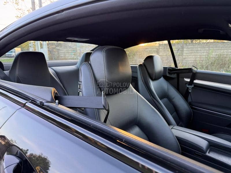 Mercedes Benz E 220 AMG