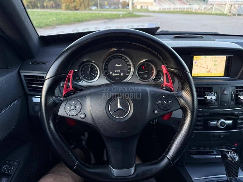 Mercedes Benz E 220 AMG