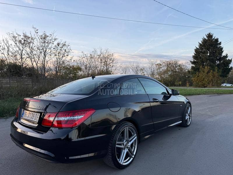 Mercedes Benz E 220 AMG