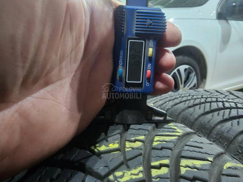 Falken 185/60 R15 Zimska