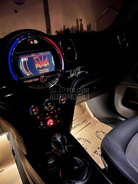 MINI Countryman D