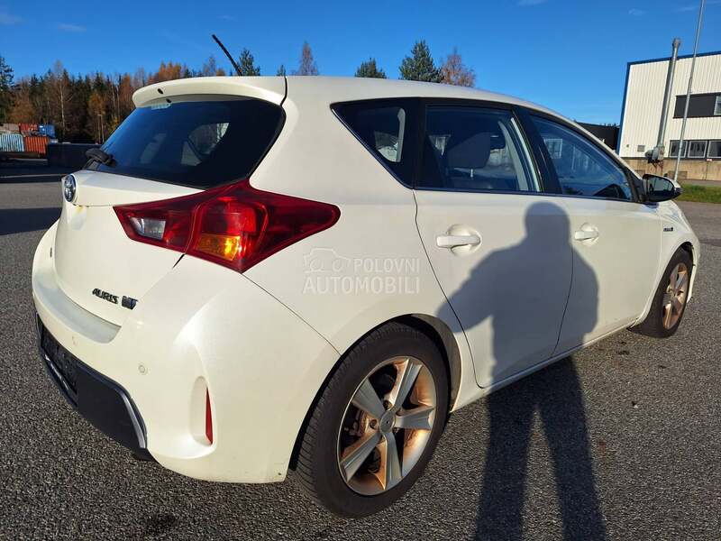 Toyota Auris 1,8 HYBRID