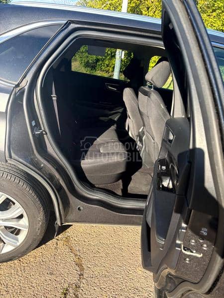 Ford Edge 2.0TDCI TITANIUM