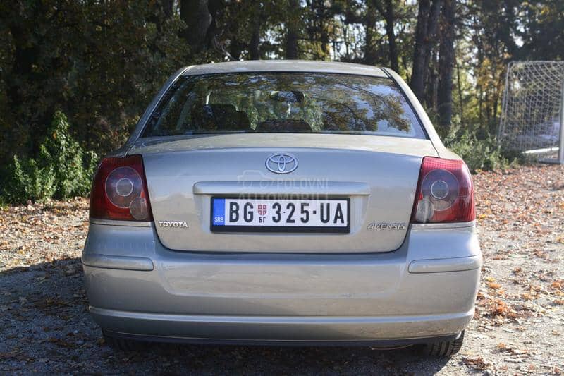 Toyota Avensis 
