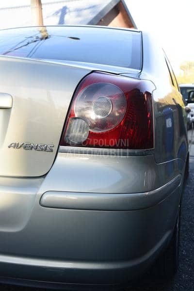 Toyota Avensis 