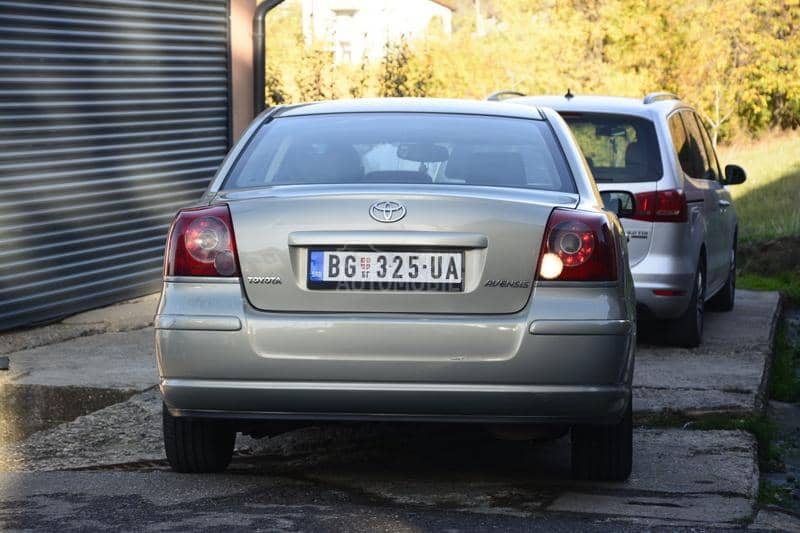 Toyota Avensis 