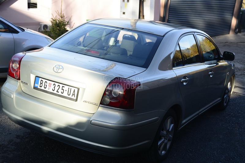 Toyota Avensis 