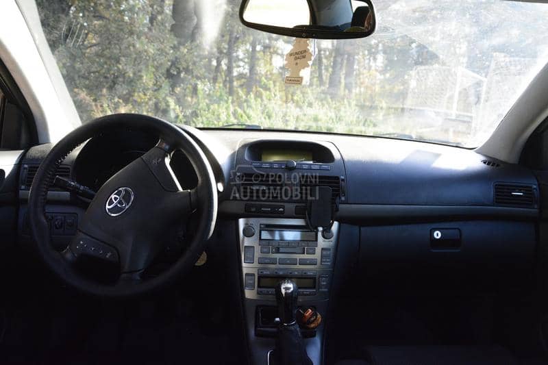 Toyota Avensis 