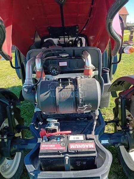 Armatrac 584e..DVA KOM