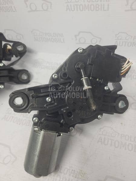 MOTORIC ZADNJI BRISAČ GOLF