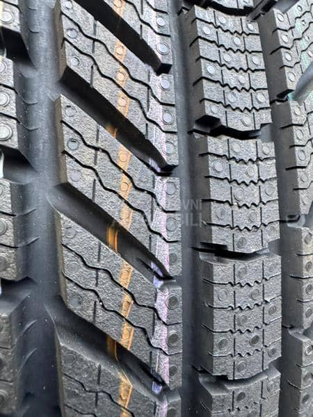 Continental 225/60 R17 Zimska