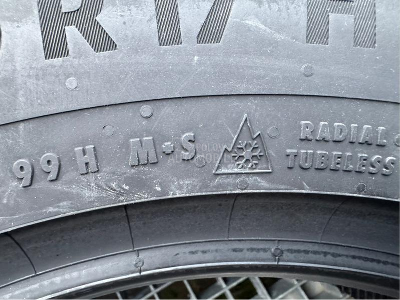 Continental 225/60 R17 Zimska