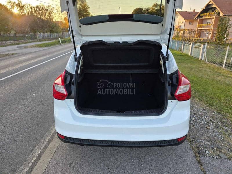 Ford Focus 1.6 Obican motor