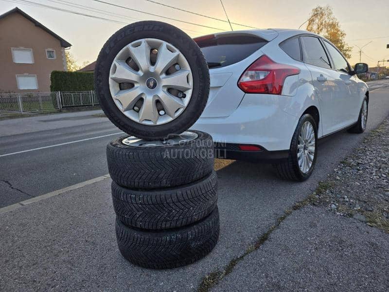 Ford Focus 1.6 Obican motor