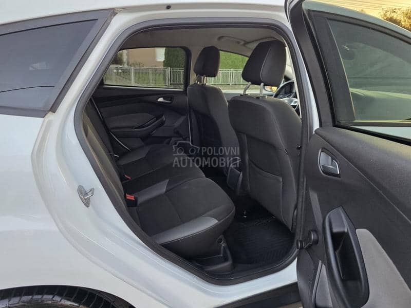 Ford Focus 1.6 Obican motor