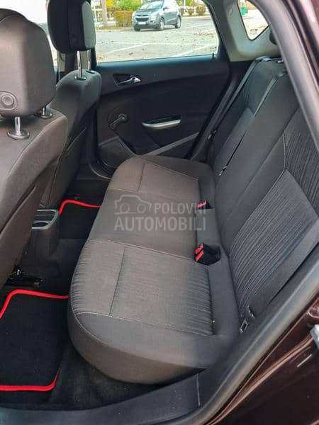 Opel Astra J 1.7cdti