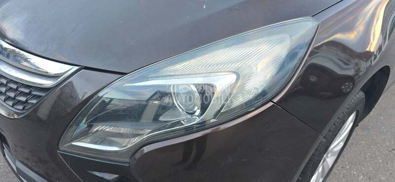 Opel Zafira A16xnt 2012. god. -  kompletan auto u delovima