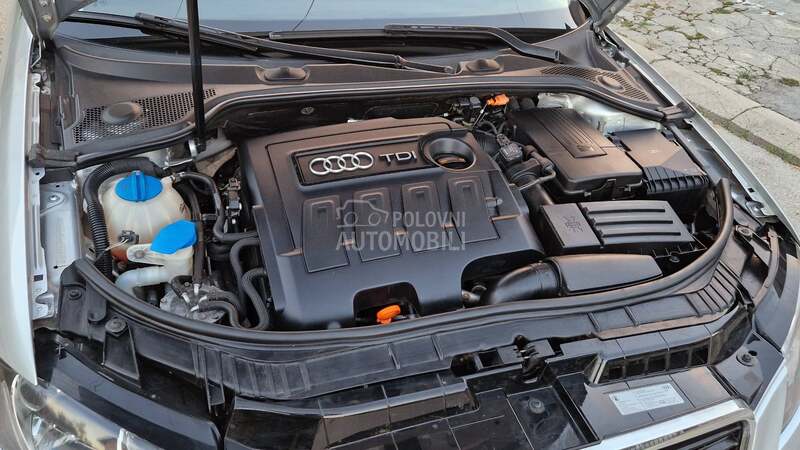 Audi A3 1.6 TDI IZUZEETAN