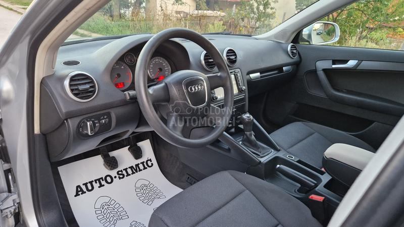 Audi A3 1.6 TDI IZUZEETAN