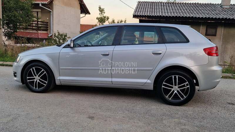 Audi A3 1.6 TDI IZUZEETAN
