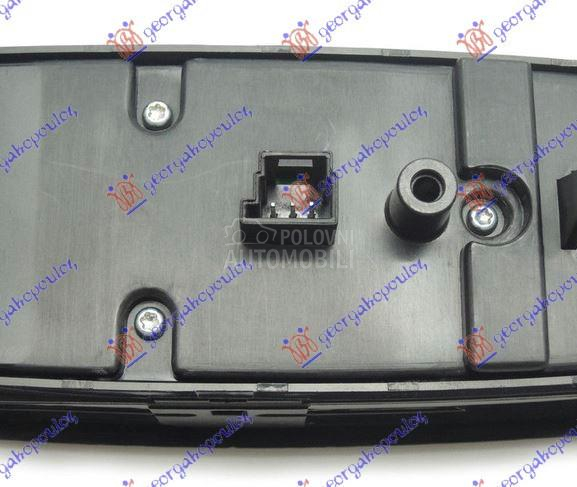 PREKIDAC U PREDNJIM VRATIMA CR