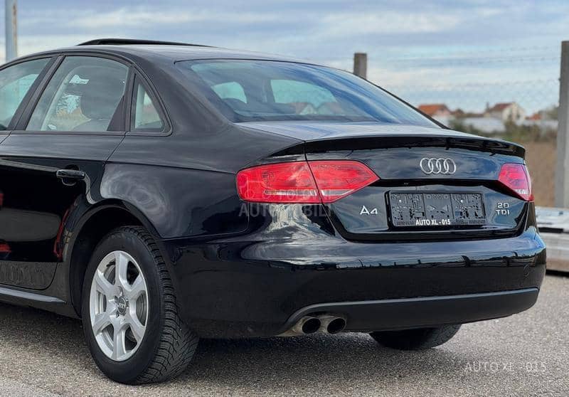 Audi A4 2.0TDI / ŠIBER / XEN