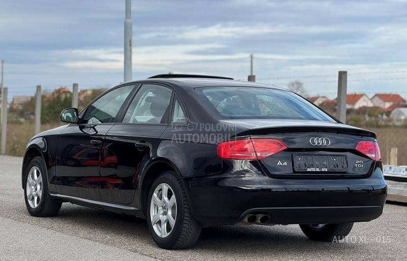 Audi A4 2.0TDI / ŠIBER / XEN