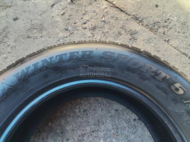 Dunlop 215/65 R16 Zimska