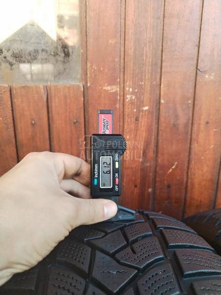 Dunlop 215/65 R16 Zimska