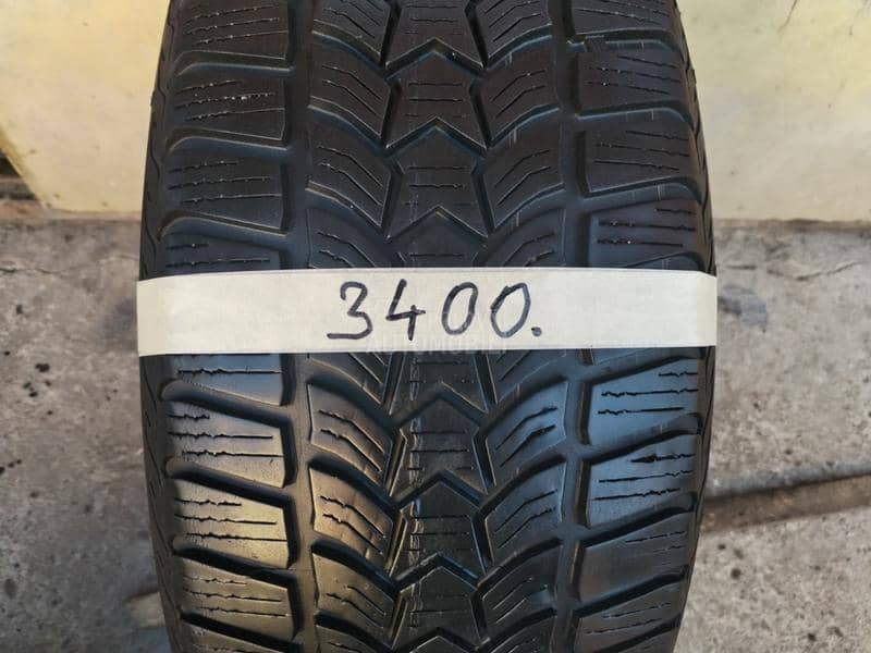 Debica 215/60 R16 Zimska